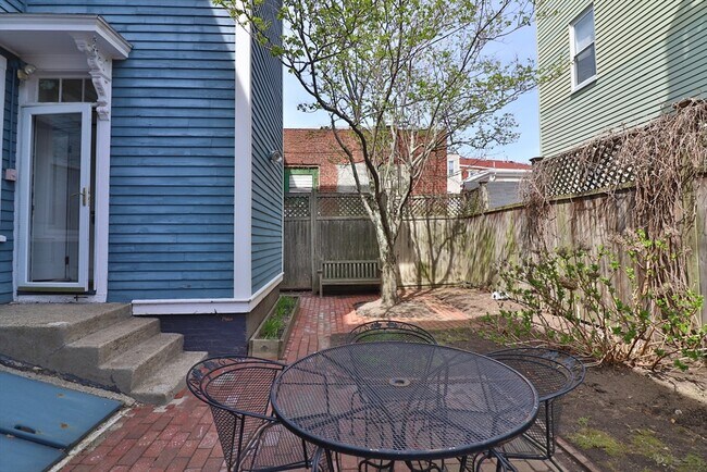 Building Photo - 84 Tremont St