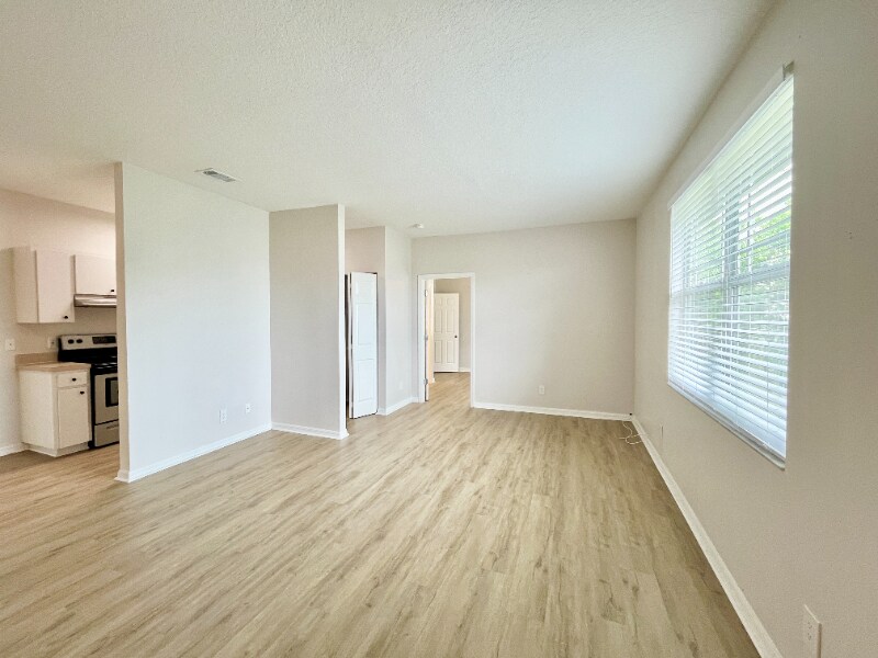 Building Photo - 2403 W Platt St