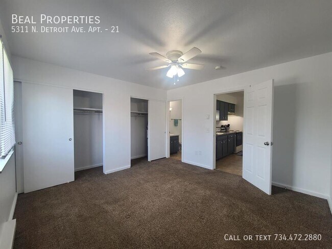 Building Photo - 5311 N Detroit Ave