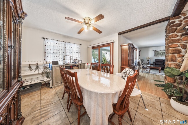 Building Photo - 41 Trout Brook Dr