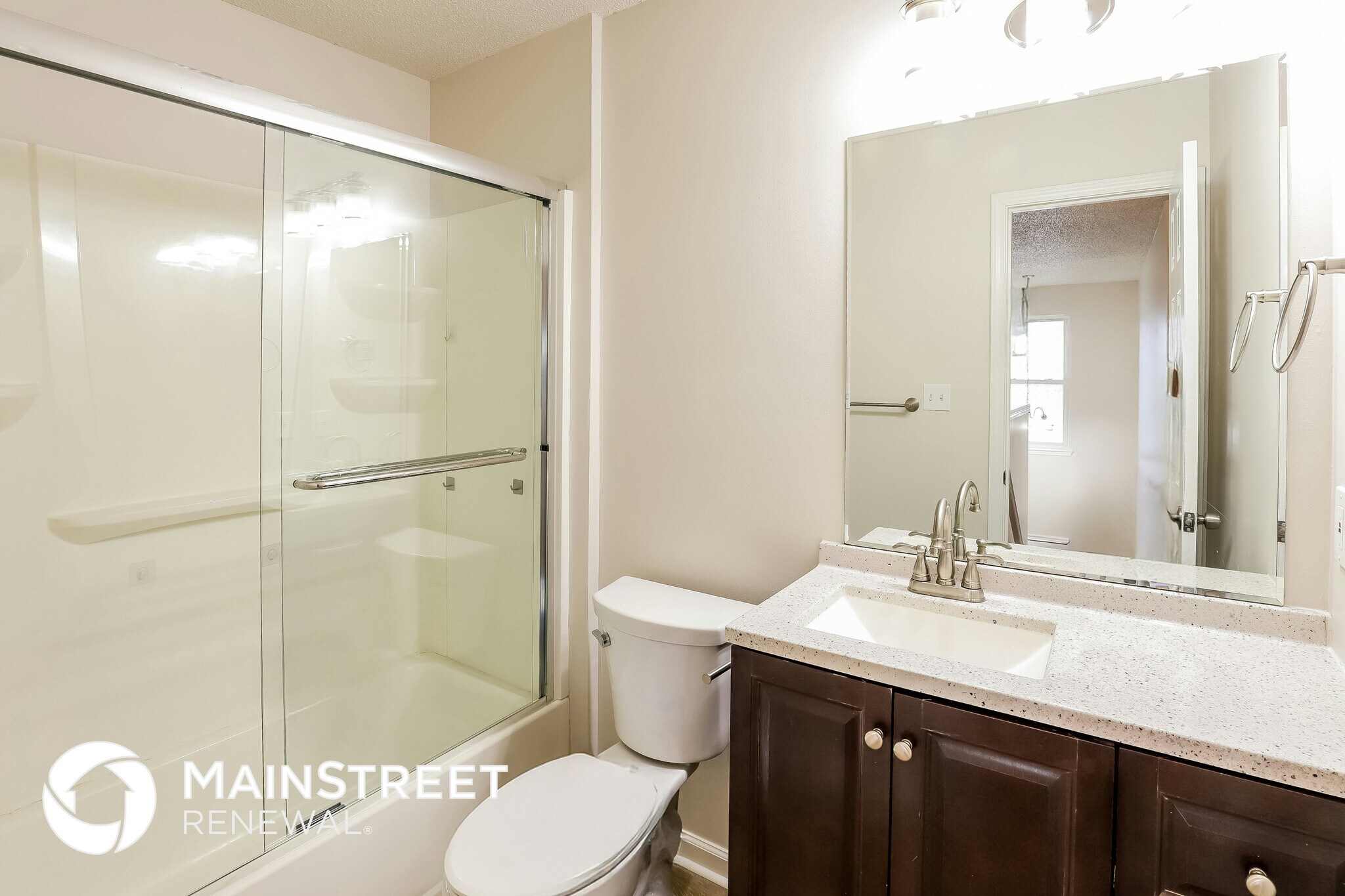 Building Photo - 11115 N Lewis Ave