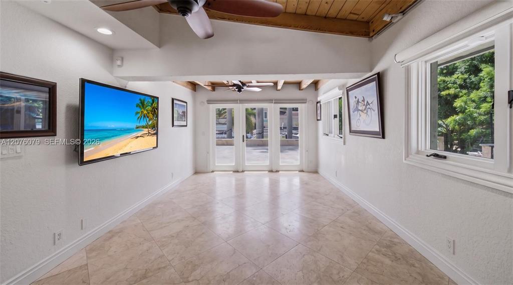 Building Photo - 2613 Tortugas Ln