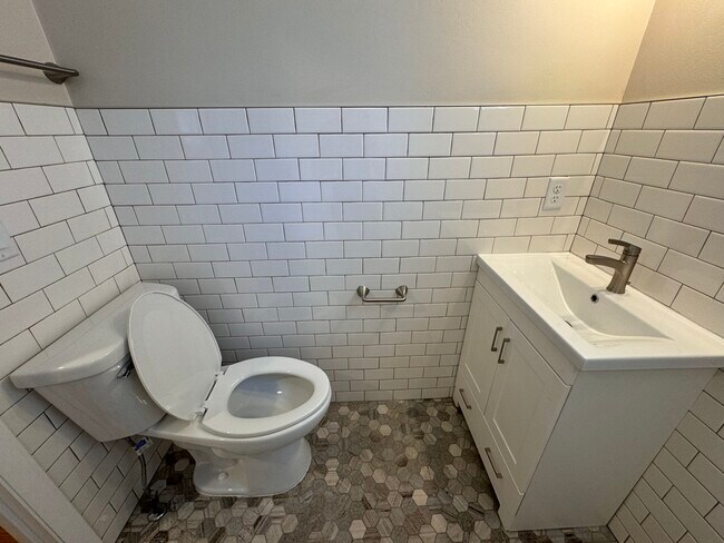 Bathroom - 313 Chestnut St