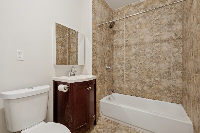 Building Photo - 1204 Chestnut St