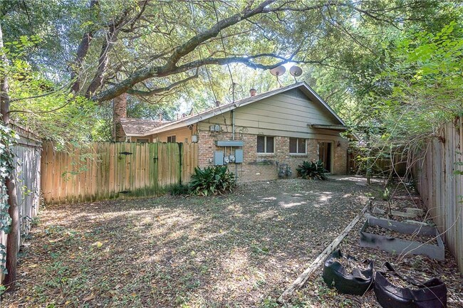 Building Photo - 9104 Quail Creek Dr