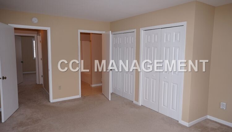 Building Photo - 2704 Norwich St