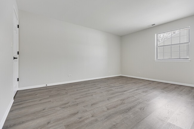 Building Photo - 46 Gant Cir