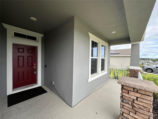 Building Photo - 17910 Hither Hls Cir