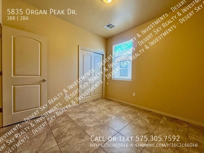 Building Photo - 5835 Organ Peak Dr
