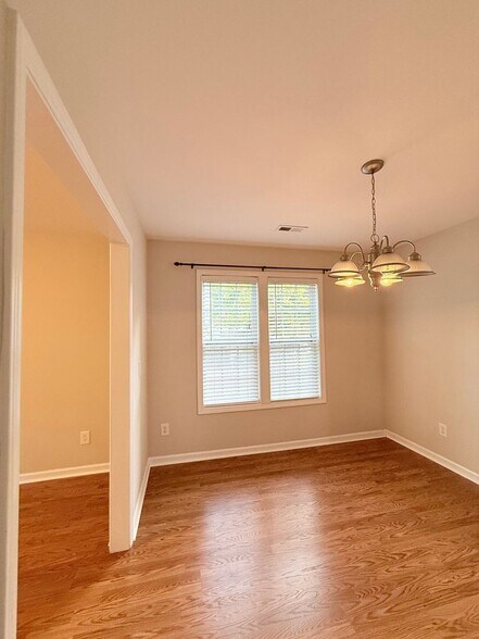 Building Photo - 301 Saranac Ridge Dr