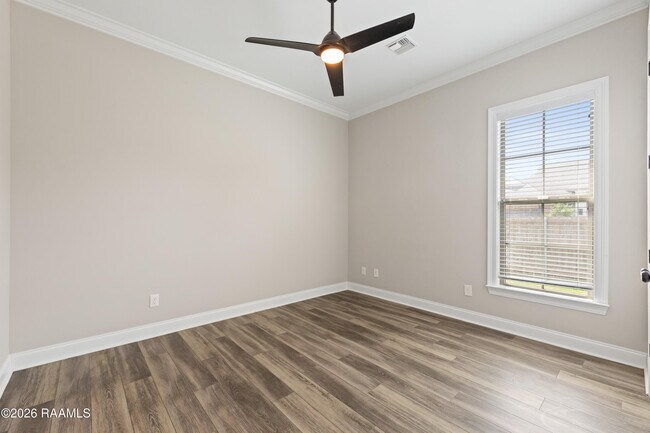 Building Photo - 200 Santander Dr