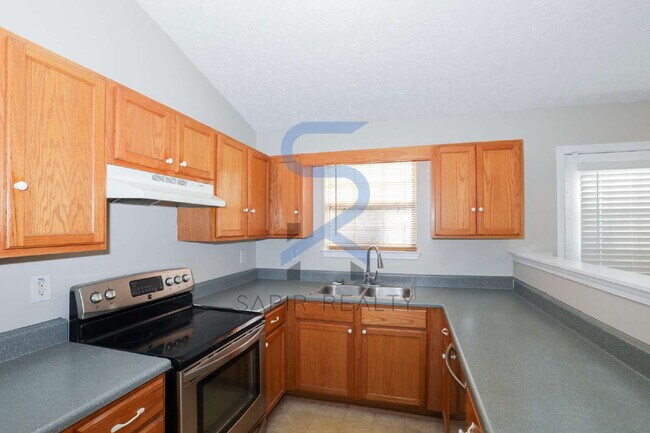 Building Photo - Welcome Home to Ellenwood – 3 Beds • 1.5 Baths of Comfort