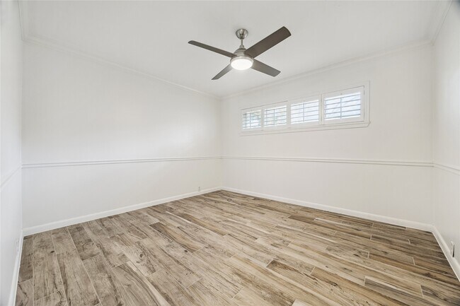 Building Photo - 3607 Deal St