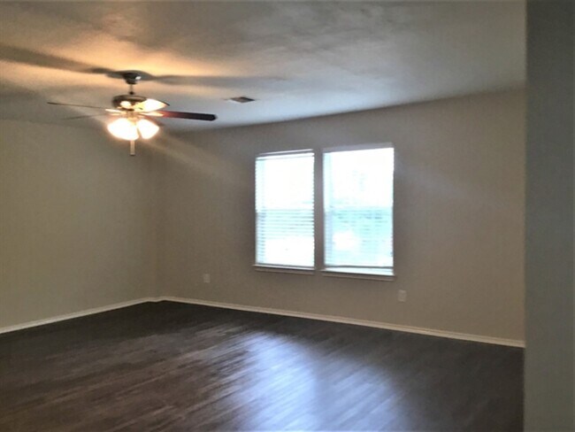 Building Photo - 20927 Banyan Crest Ln