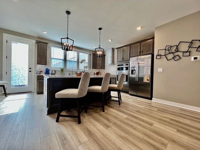 Building Photo - 4 Bedroom, Luxury living in premium location next to Liberty Center and Interstate 75