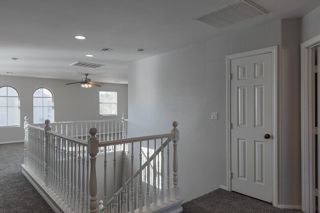 Building Photo - 9222 Cazador St