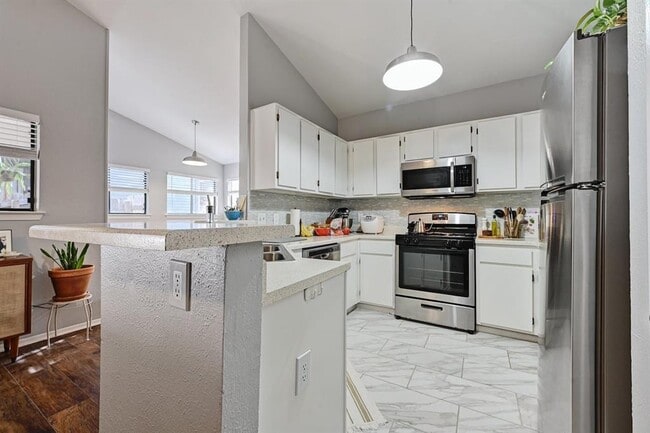 Building Photo - 2503 Howellwood Wy