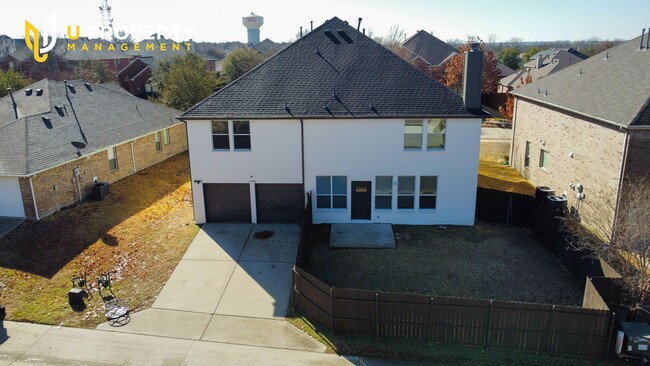 Building Photo - New remodeled 6-bedroom house in Frisco