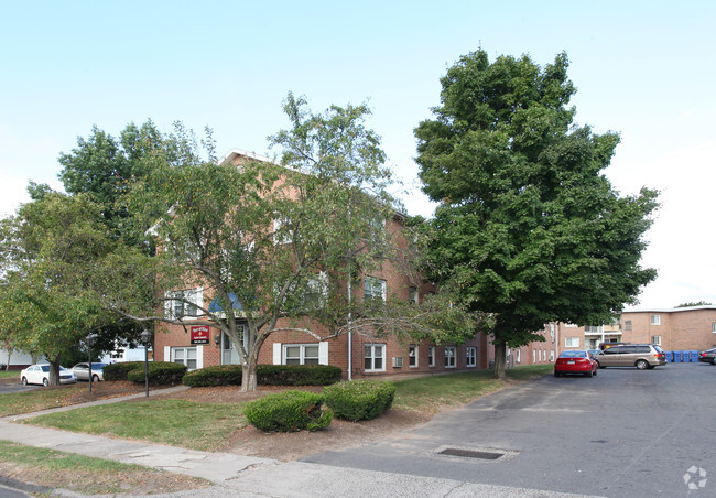 Building Photo - Burritt West