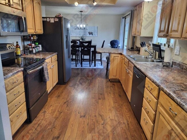 Building Photo - Single Family Home in Wright WY