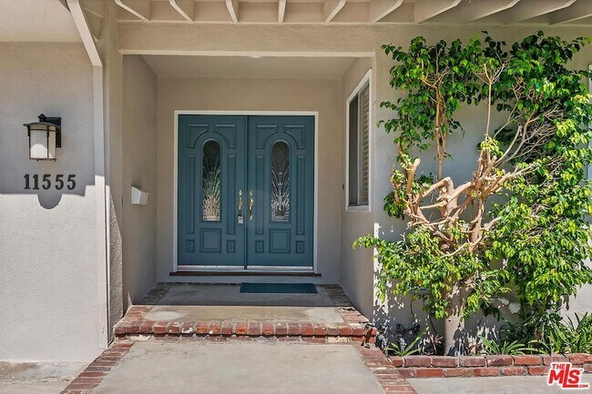 Building Photo - 11555 Duque Dr