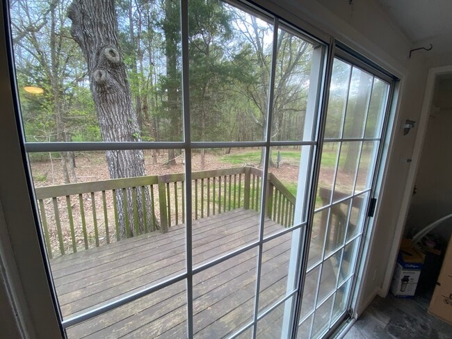 Building Photo - 417 Ranch Rd