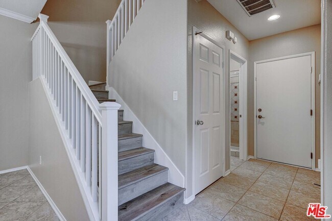 Building Photo - 11475 Fernside Ln