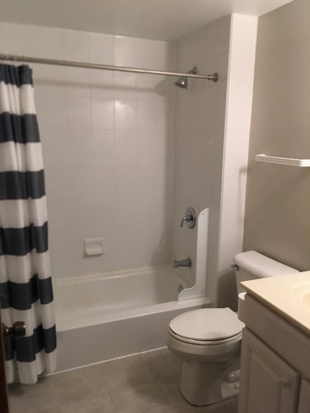 Building Photo - 2315 E Olive St