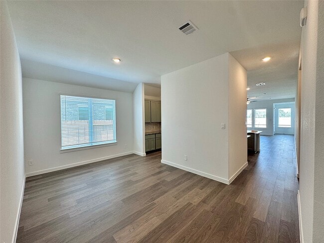 Building Photo - 3315 Daily Harvest Dr