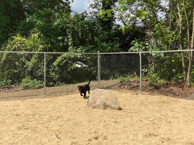 Building Photo - 121 Eastern Ave