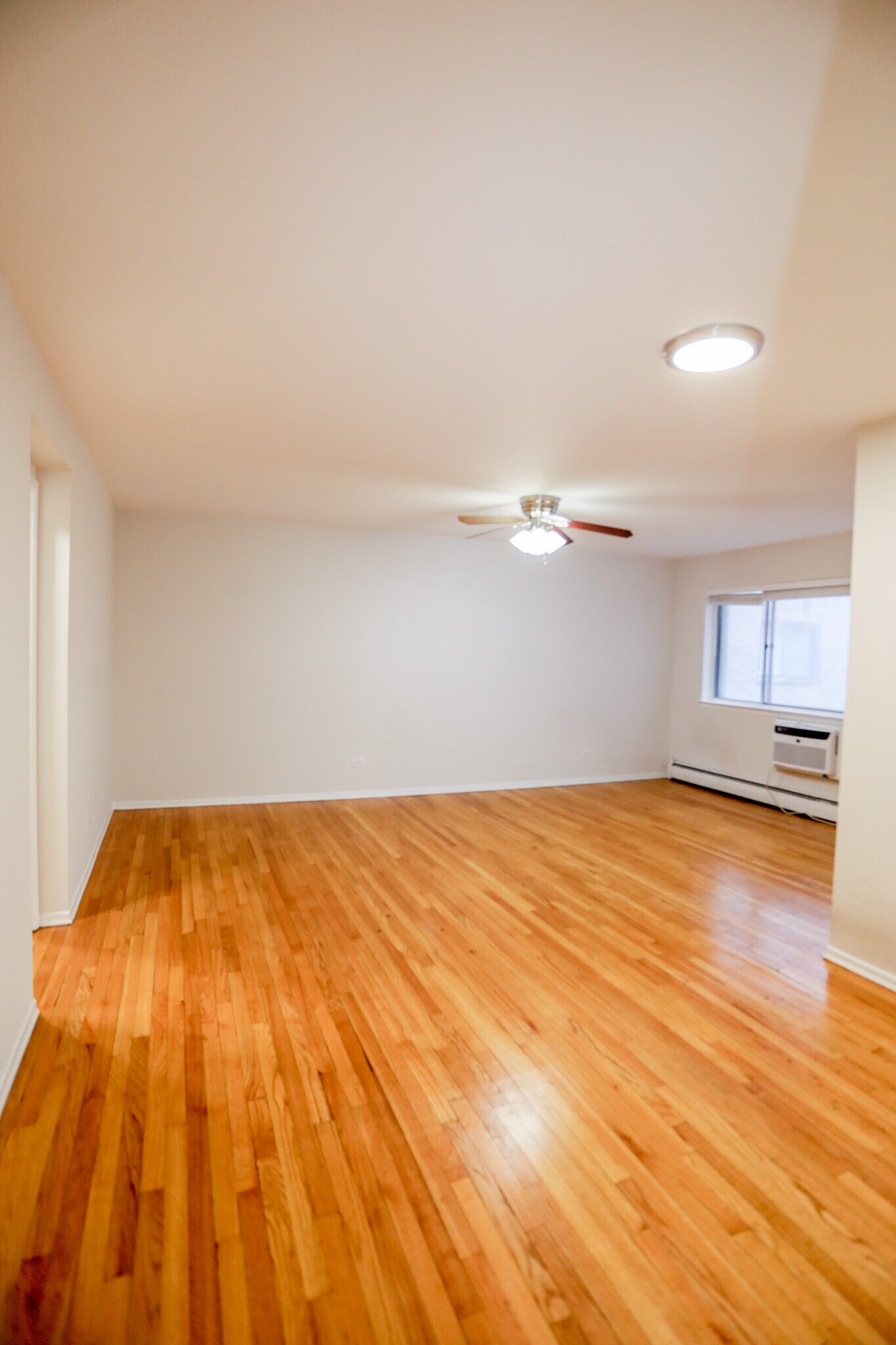 Building Photo - 6161 N Winthrop Ave