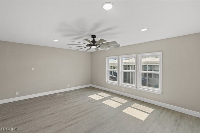 Building Photo - 57 San Remo Cir