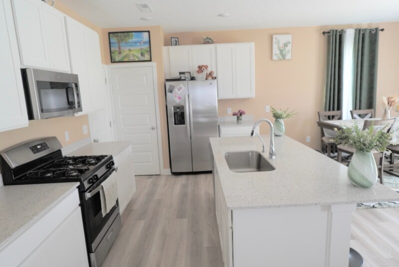 Building Photo - 718 Felix Dr