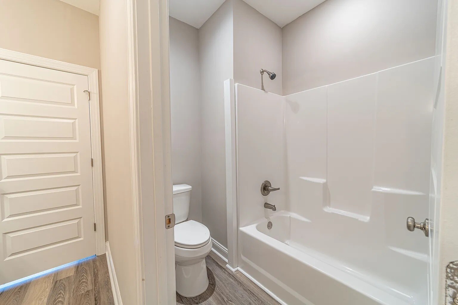 Building Photo - 133 Promenade Pl