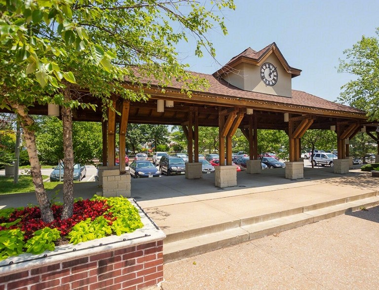 Primary Photo - Kirkwood Station Plaza Apartments