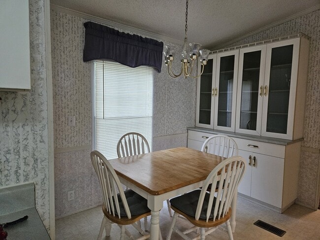 Building Photo - 9308 Seabright Ave