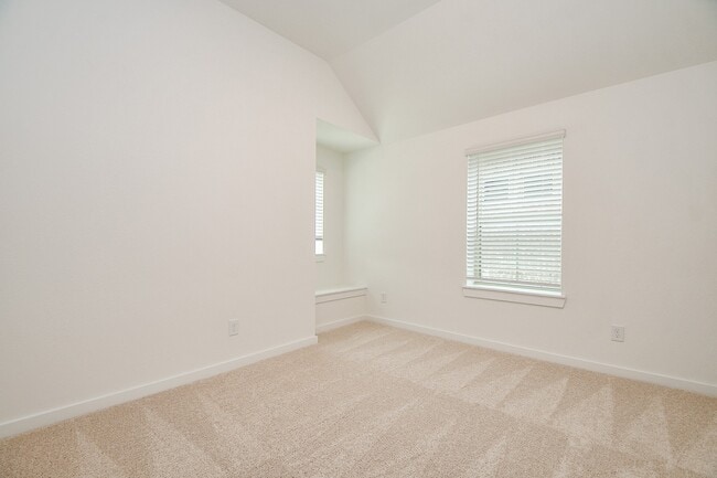 Building Photo - 6562 Scarlet Pond Ln