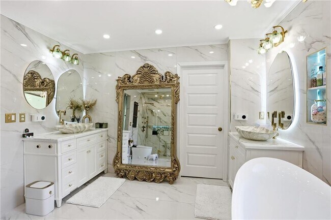 Building Photo - 341 Emporia Loop