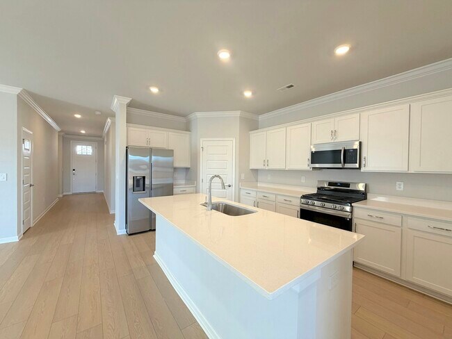 Building Photo - 214 Stockyard Cir