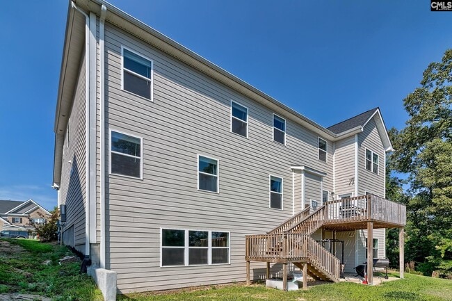 Building Photo - 558 Mahonia Rd
