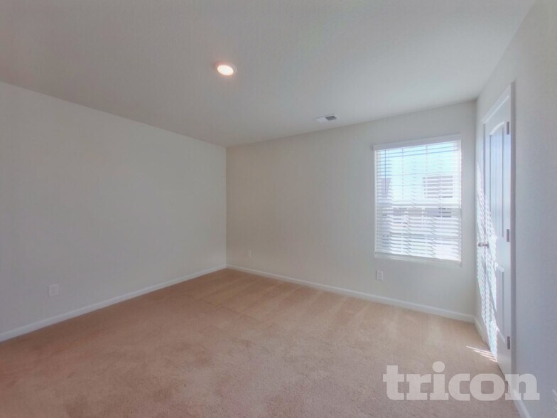 Building Photo - 4003 Reinfield Dr