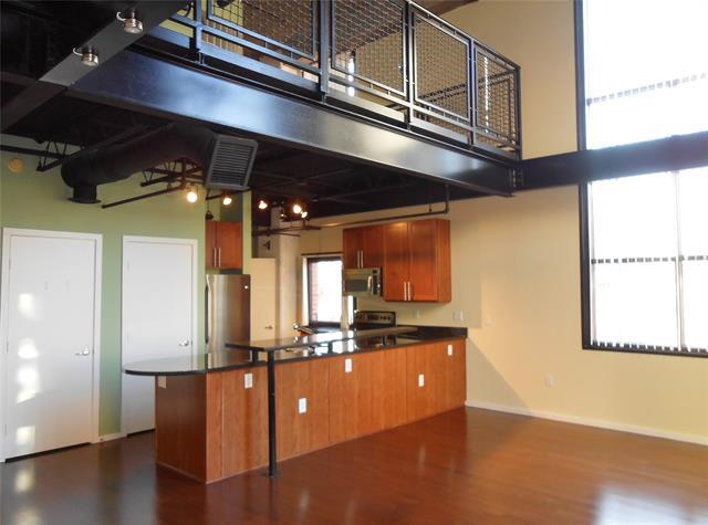 Building Photo - 3110 Thomas Ave