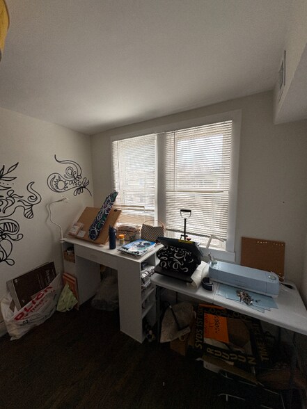 Building Photo - 3558 W Huron St