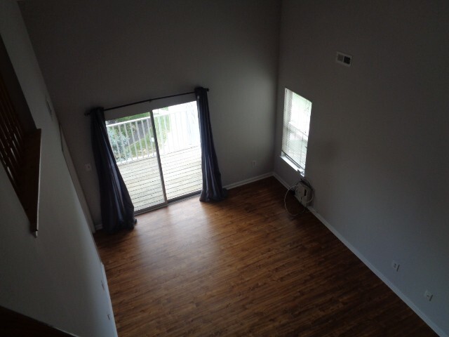 Building Photo - 6 Tyler Falls Ct