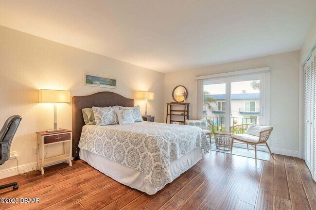 Building Photo - 2750 Ocean Shore Blvd