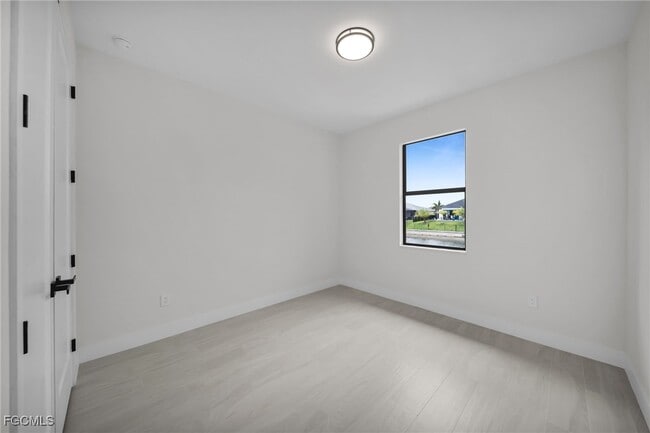 Building Photo - 3435 SW 8th Ct