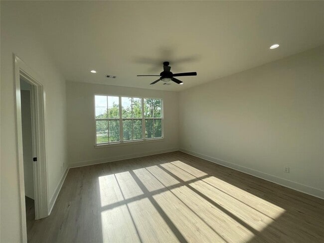 Building Photo - 6412 Highland Pine Ln