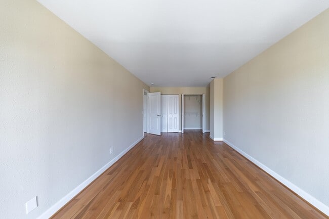 Building Photo - 5630 Pershing Ave