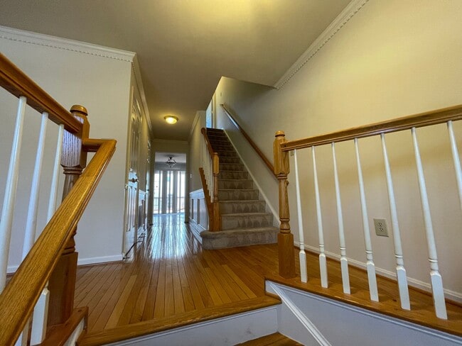 Building Photo - Luxurious And Spacious 3 Bed 2 Bath Brick Townhouse In Tysons Station