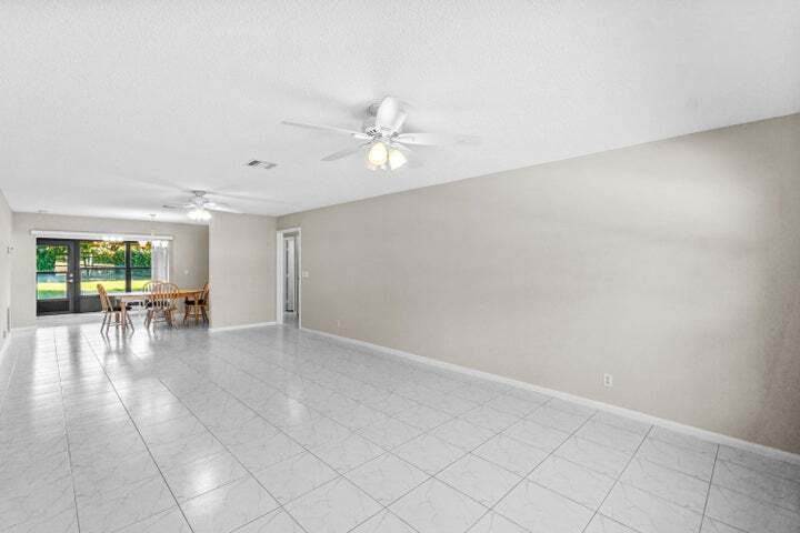 Building Photo - 4640 Rosewood Tree Ct